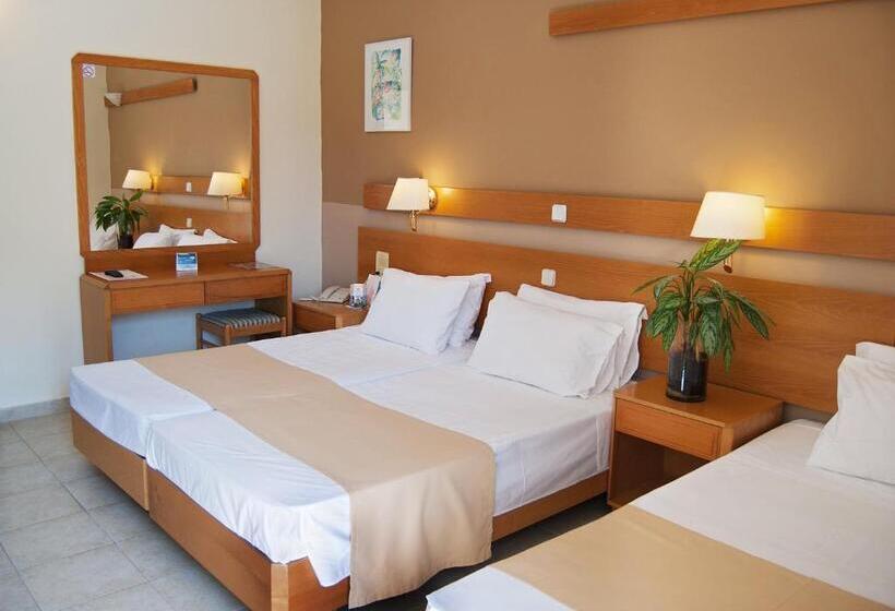 Номер Стандарт Трехместный, Arte