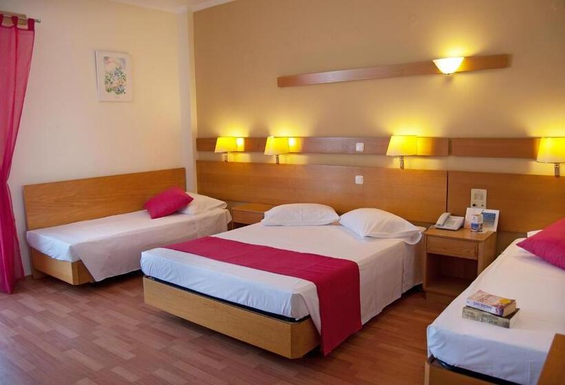 Четырехместный Номер Стандарт, Arte