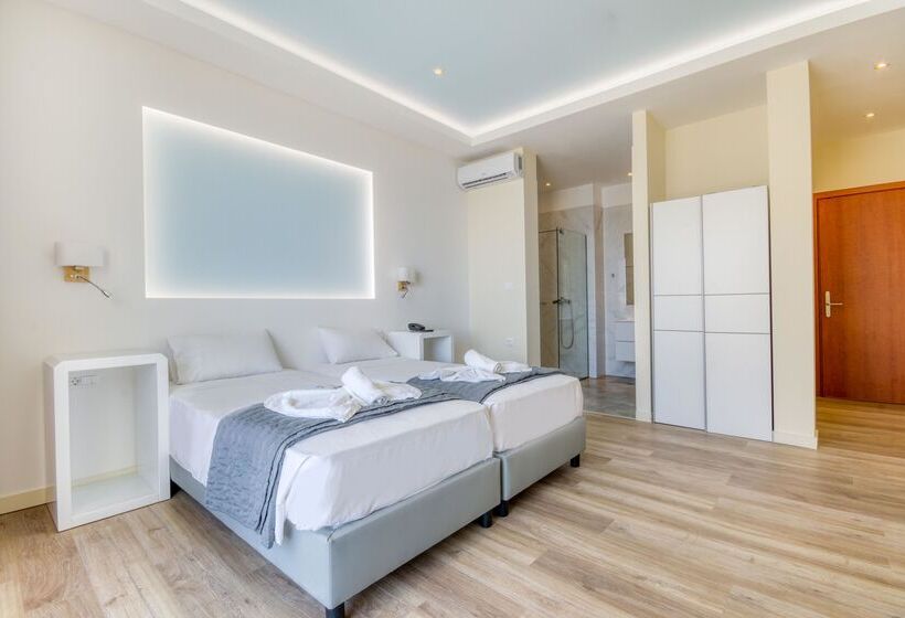 Номер Стандарт Вид на Море, Arte