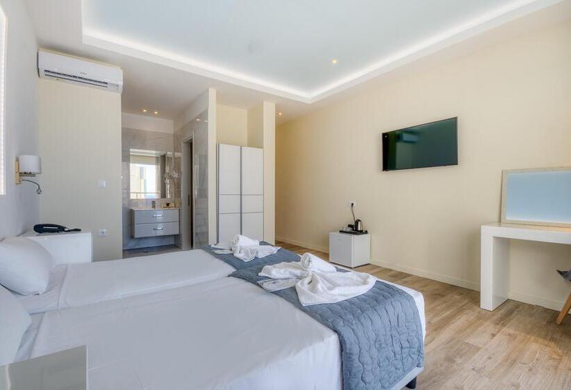 Номер Стандарт Вид на Море, Arte