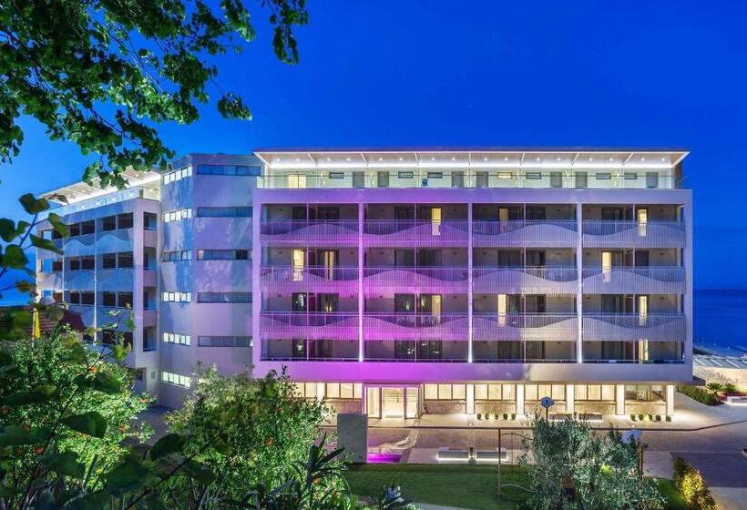 庭の見えるプレミアムルーム, Ammon Zeus Luxury Beach