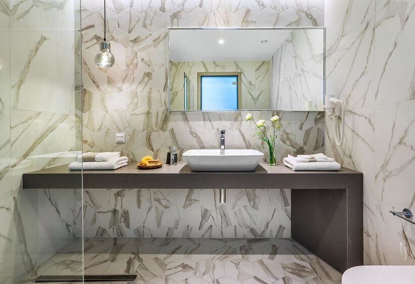 ペントハウススイート, Ammon Zeus Luxury Beach