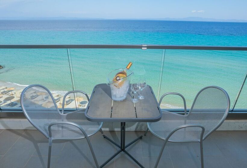 اتاق لوکس با چشم‌انداز دریا, Ammon Zeus Luxury Beach