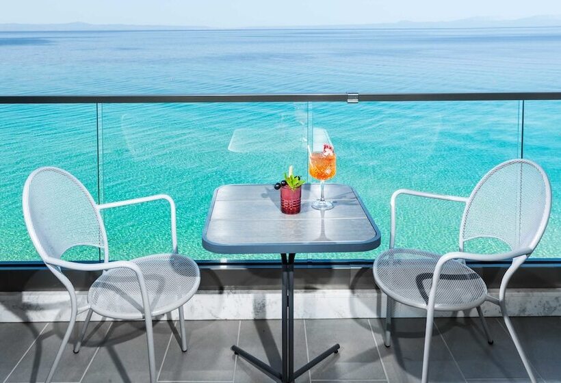 オーシャンビューのプレミアムルーム。, Ammon Zeus Luxury Beach