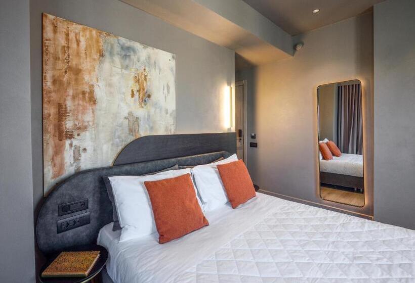 غرفة قياسية ذات إطلالة, Arcadion