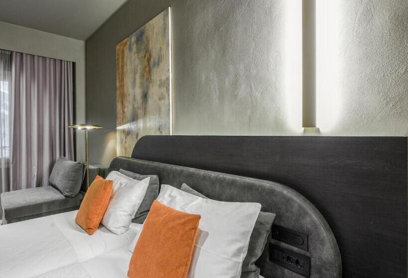 غرفة قياسية, Arcadion