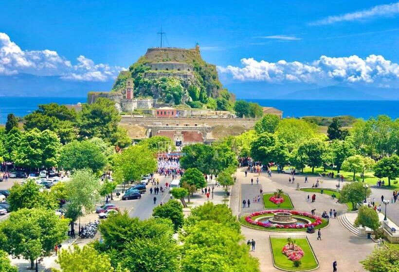 غرفة قياسية ذات إطلالة, Arcadion