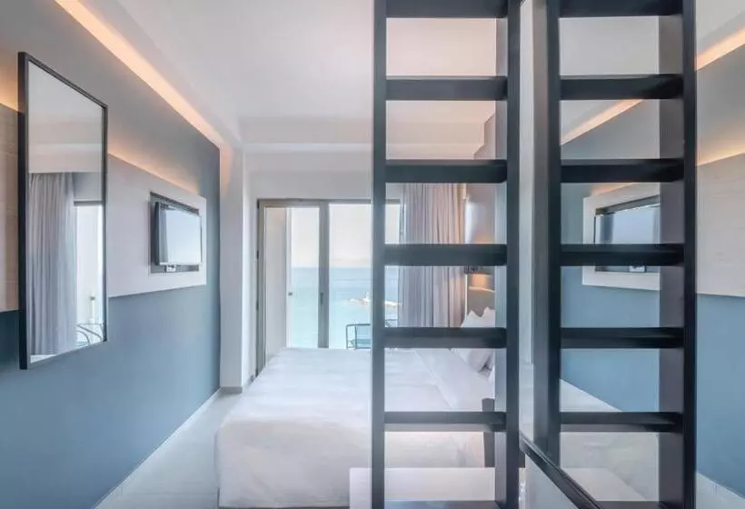 オーシャンビュースタンダードルーム, Avra By Smile Hotels