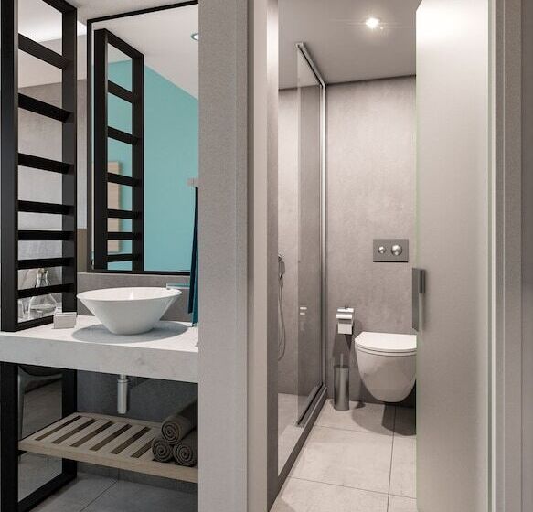 חדר סטנדרט לארבעה, נוף לים, Avra By Smile Hotels