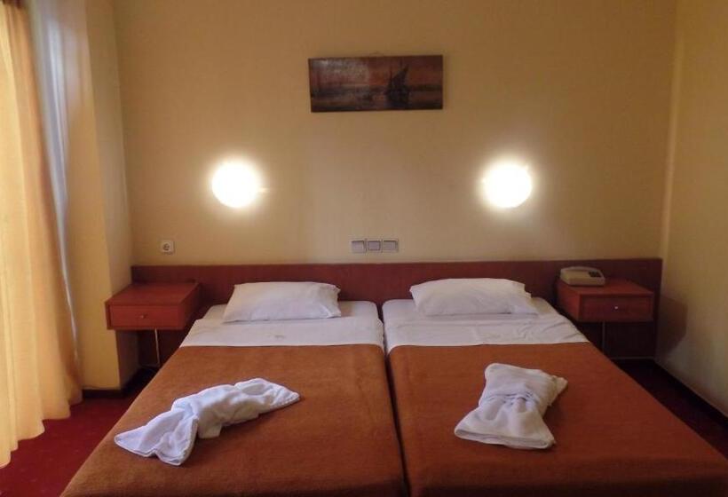 エコノミールーム, Cavo D  Oro