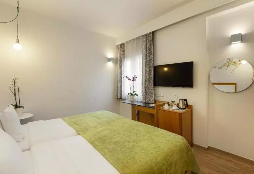 سوئیت جونیور با چشم‌انداز, City Hotel Thessaloniki