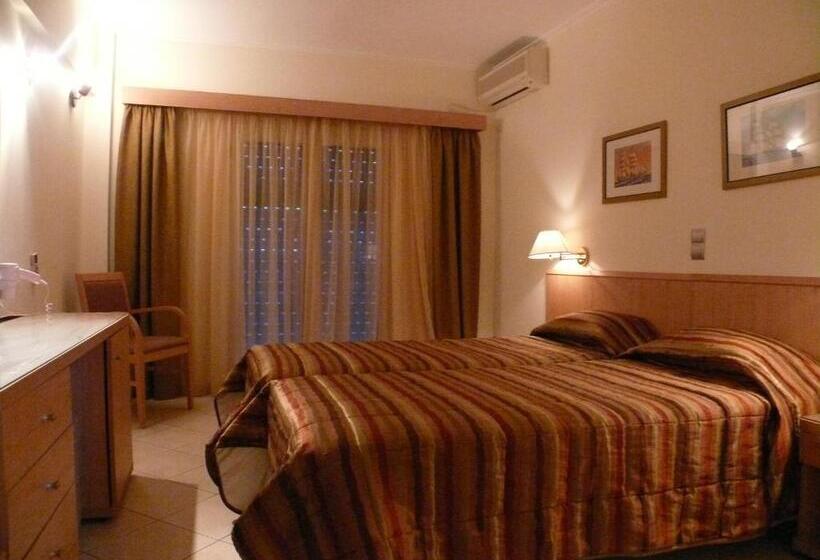 Triple Room Sea View, Danae