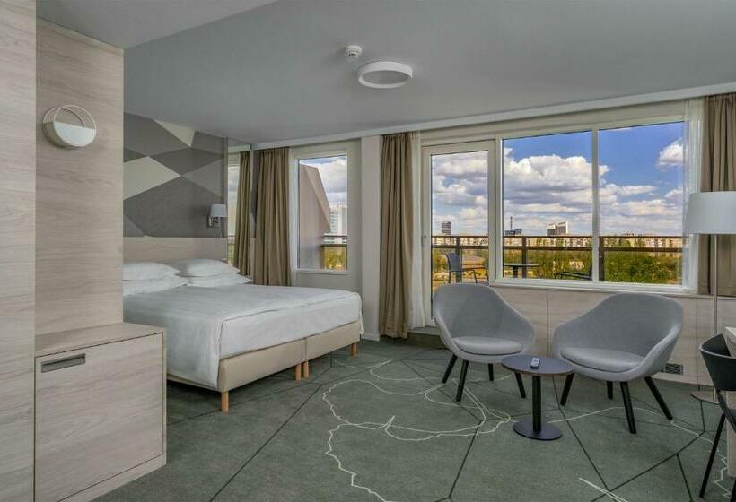 جناح جونيور, Ensana Thermal Margaret Island