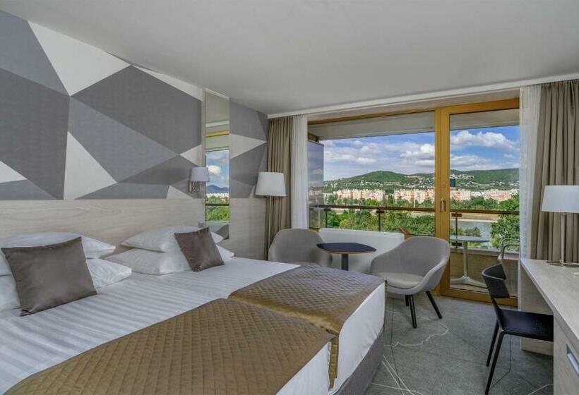 غرفة بريميوم, Ensana Thermal Margaret Island