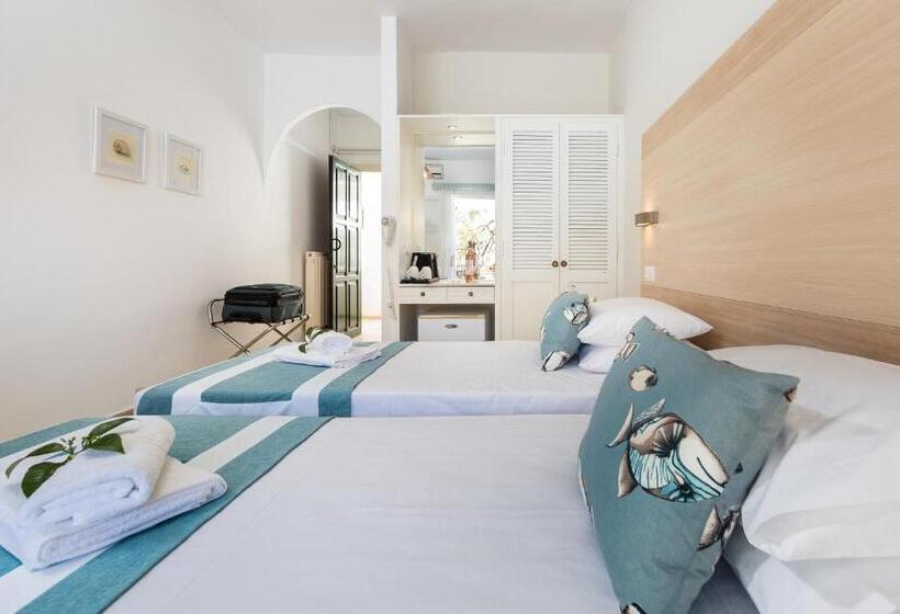 标准单人间, Iliada Beach