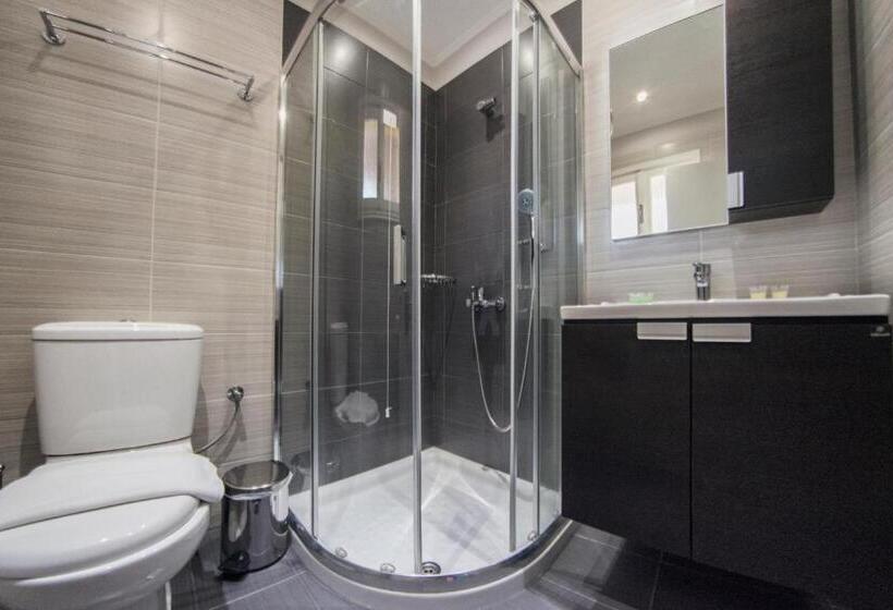 标准单人间, Iliada Beach