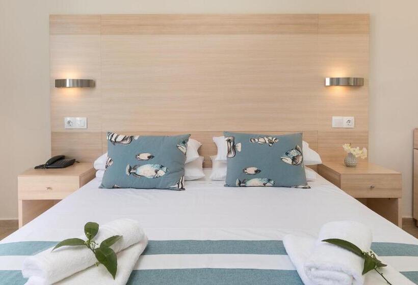 标准间, Iliada Beach