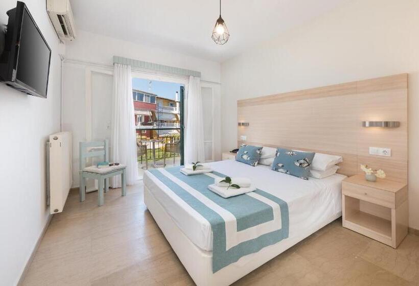 标准间, Iliada Beach