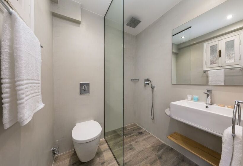 标准间, Iliada Beach