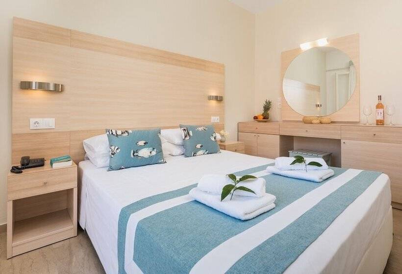 标准间, Iliada Beach