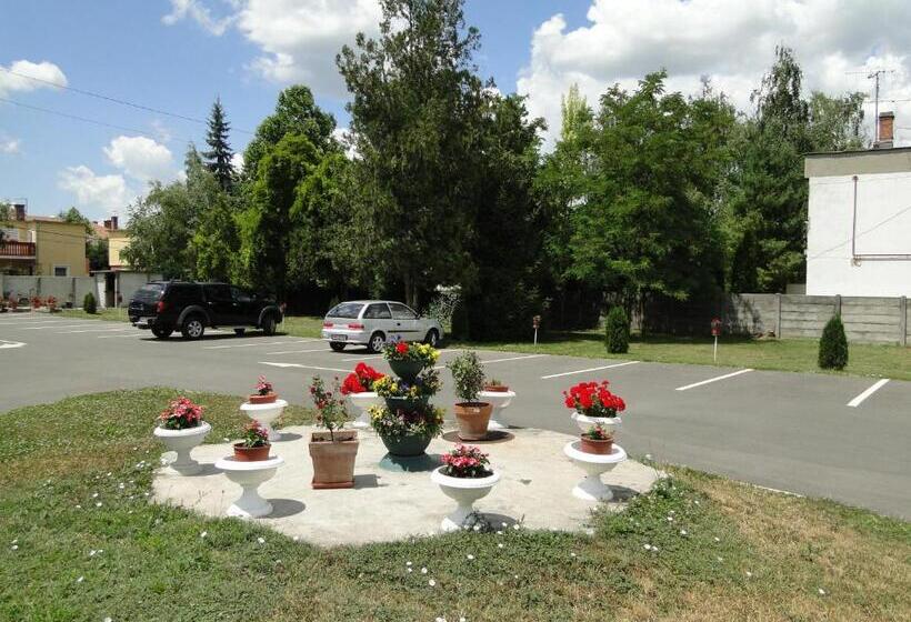 Номер Стандарт, Körös Panzió és étterem