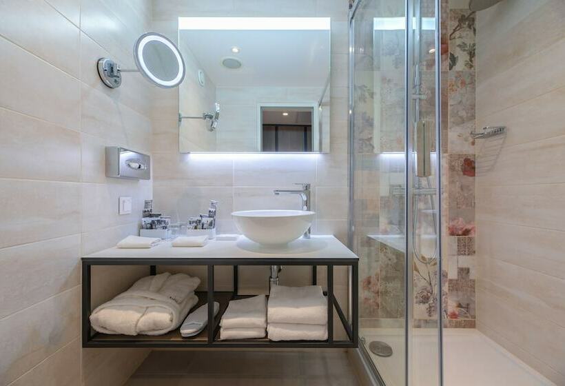 חדר סופריור, Mercure Budapest Korona