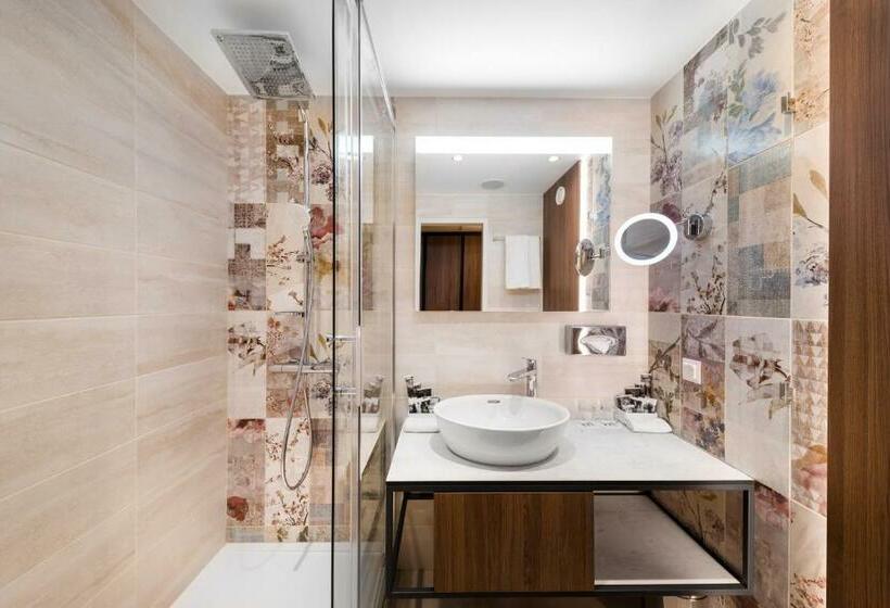 סוויטת ג'וניור סופריור, Mercure Budapest Korona