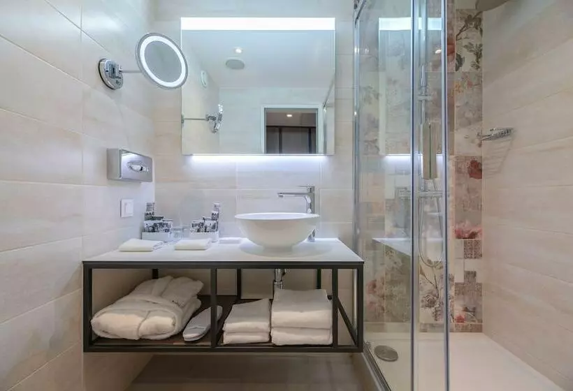 اتاق پرستیژ, Mercure Budapest Korona