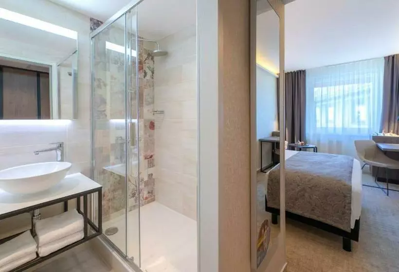 اتاق سوپریور یک تخته, Mercure Budapest Korona