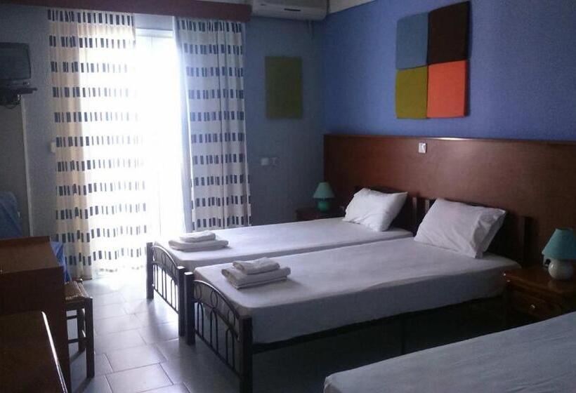 Quarto Estandar Vista Mar, Oceanida Bay