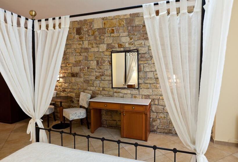 חדר סטנדרט לשלושה, Olympic Village Hotel & Spa