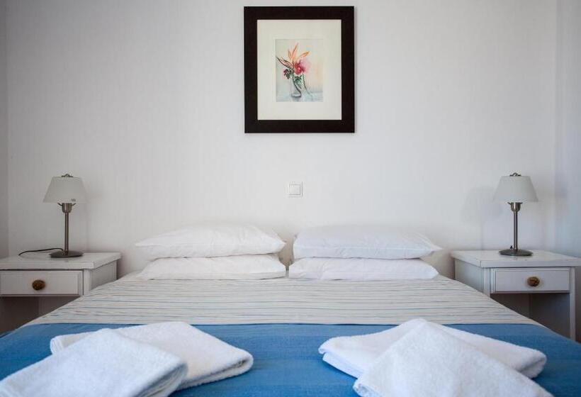 סוויטת ג'וניור משפחתית, Paros Philoxenia