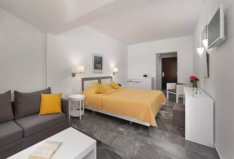 Chambre Supérieure Vue Mer, Perrakis