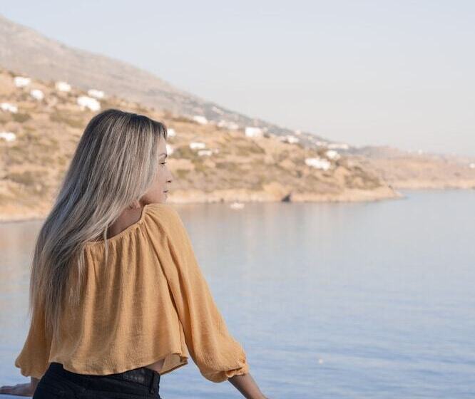 스탠다드 룸 바다 전망, Perrakis