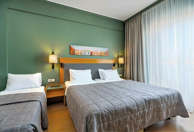 Chambre Economy, Plaka