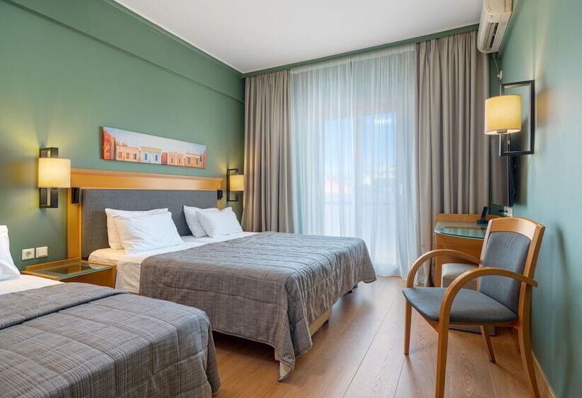 Chambre Economy, Plaka