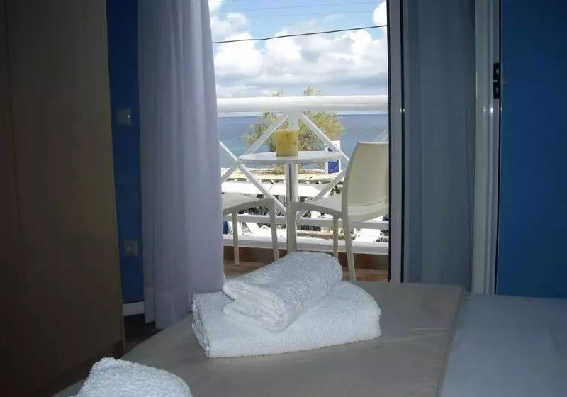 اتاق استاندارد با چشم‌انداز دریا, Poseidon Beach