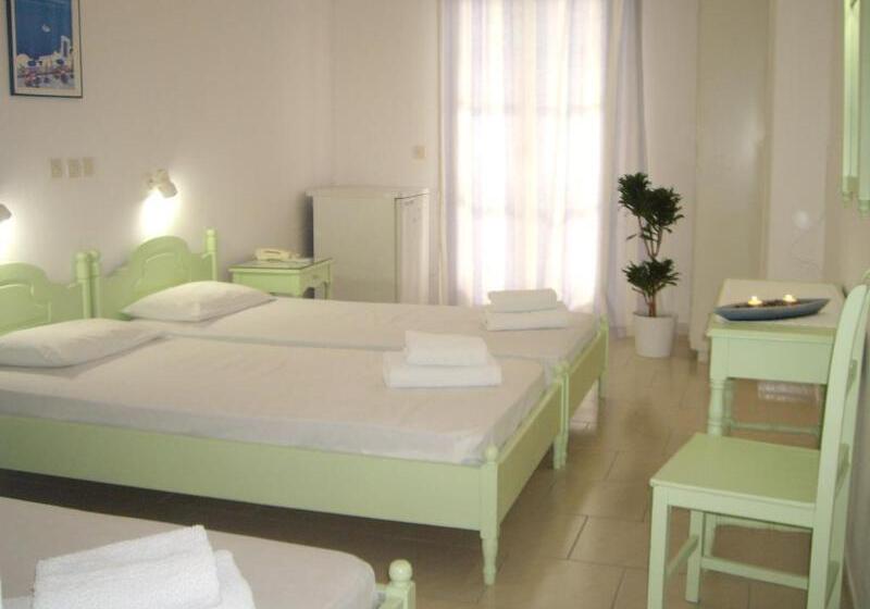 חדר אקונומי לשלושה, Poseidon Beach