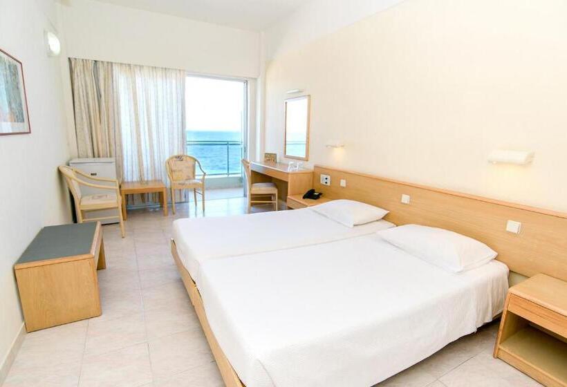 غرفة قياسية مطلّة علي البحر, Riviera