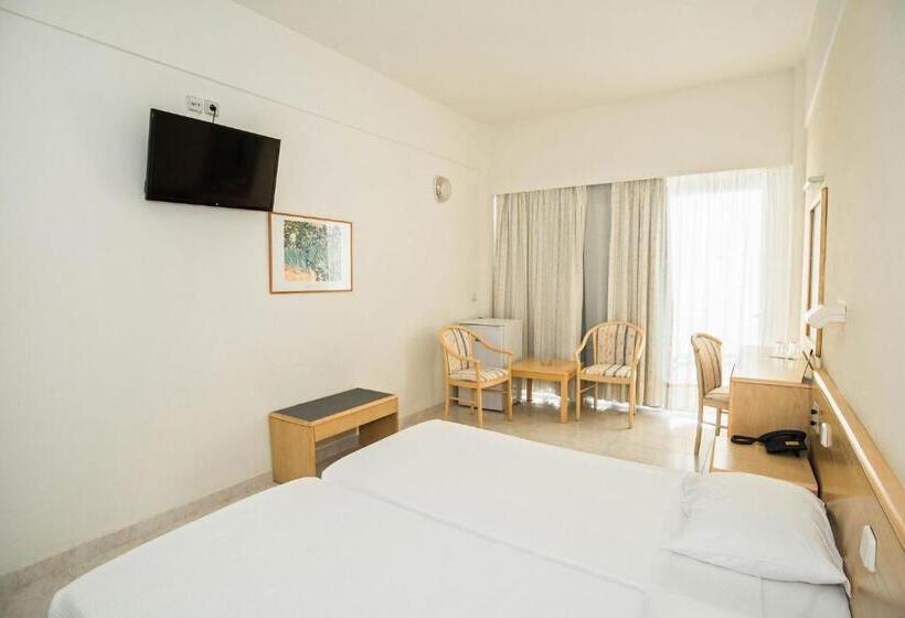 חדר אקונומי, Riviera