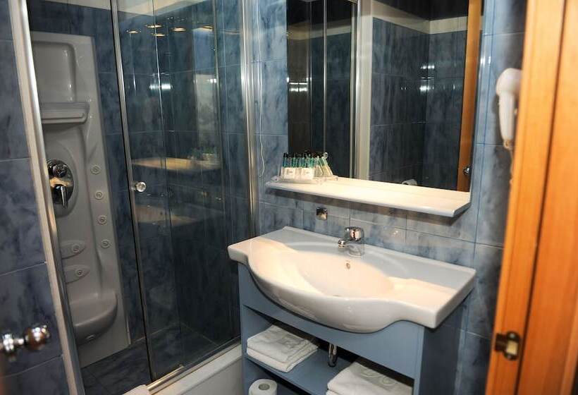 חדר סטנדרט לשלושה, Villa Orion