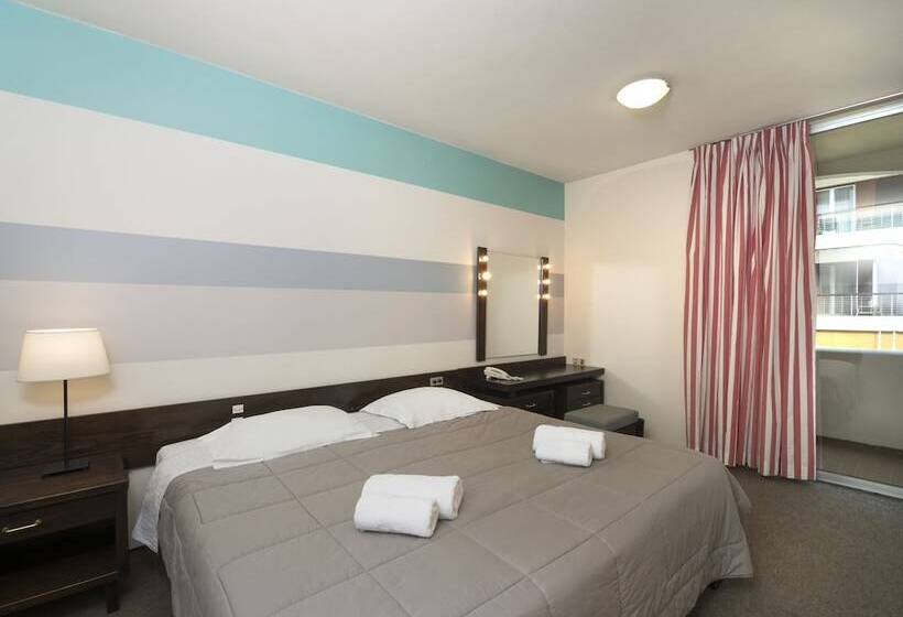 شقة غرفتين نوم إطلالة جانبية على البحر, Marina Alimos Hotel Apartments