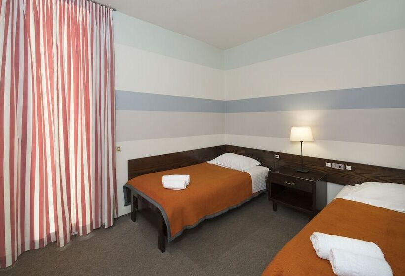 侧面带海景及2个卧室的公寓, Marina Alimos Hotel Apartments