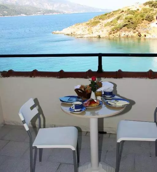اتاق استاندارد یک نفره با چشم‌انداز دریا, Samos Bay Hotel By Gagou Beach