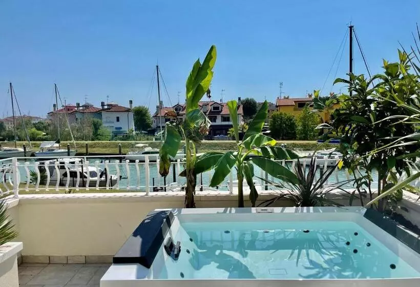 Suite Widok Basen, Aqa Palace