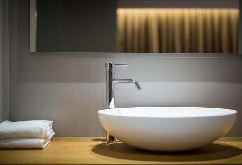 전망 주니어 스위트, Aqa Palace