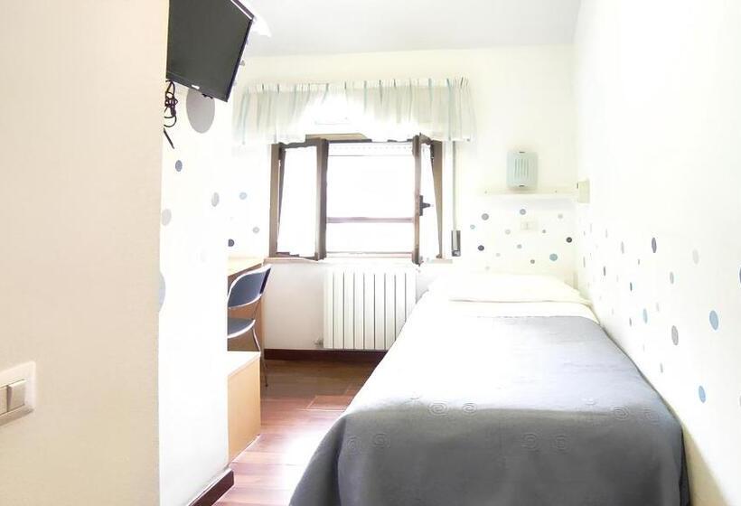 スタンダードシングルルーム, Birilli B&b