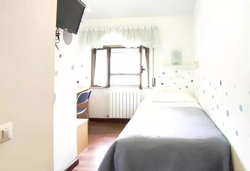 اتاق استاندارد یک نفره, Birilli B&b