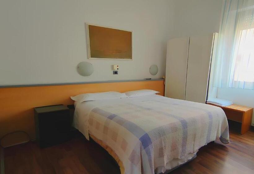 スタンダードルーム, Birilli B&b