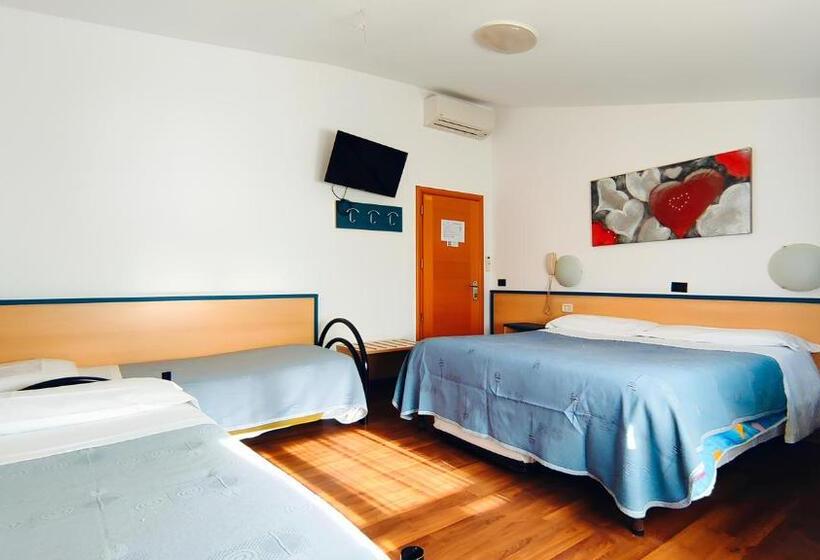 スタンダード４人部屋, Birilli B&b